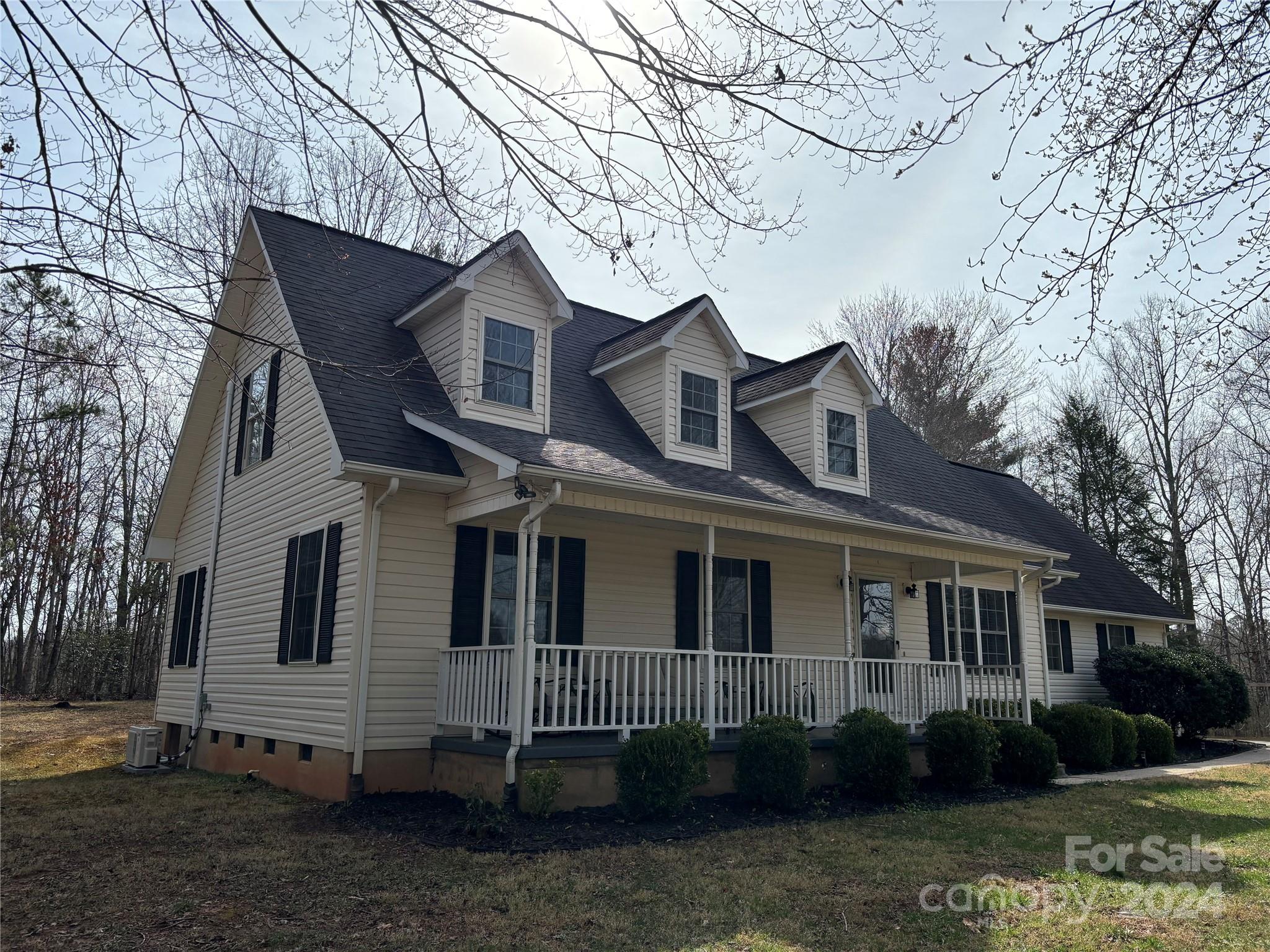 4333 Nix Creek Road Marion, NC 28752 - Photo 2 of 47 Gallery Image 2