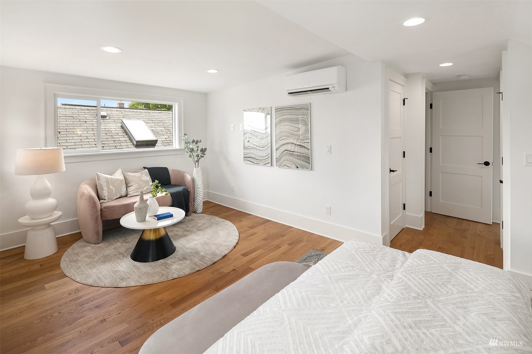 3833 Meridian Avenue North Seattle, WA 98103 - Photo 19 of 29 Gallery Image 19