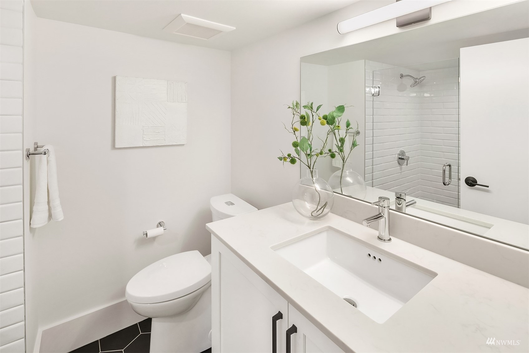 3833 Meridian Avenue North Seattle, WA 98103 - Photo 27 of 29 Gallery Image 27