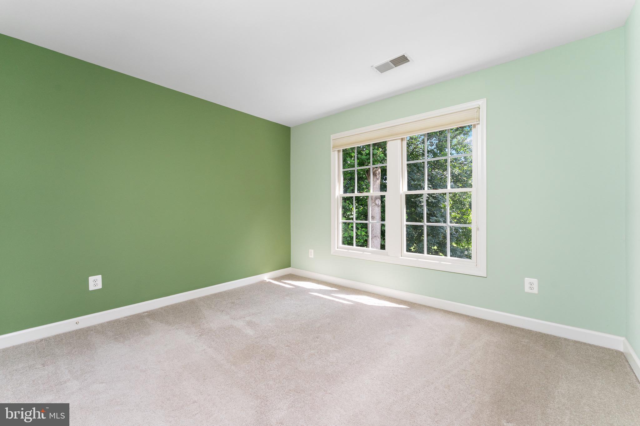 14432 Clubhouse Road Gainesville, VA 20155 - Photo 16 of 24 Gallery Image 16