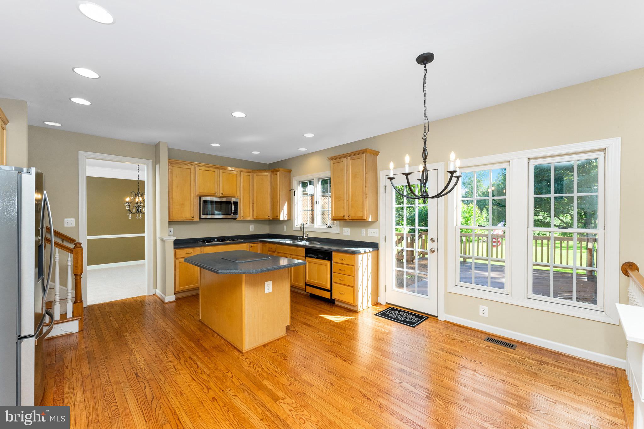 14432 Clubhouse Road Gainesville, VA 20155 - Photo 8 of 24 Gallery Image 8