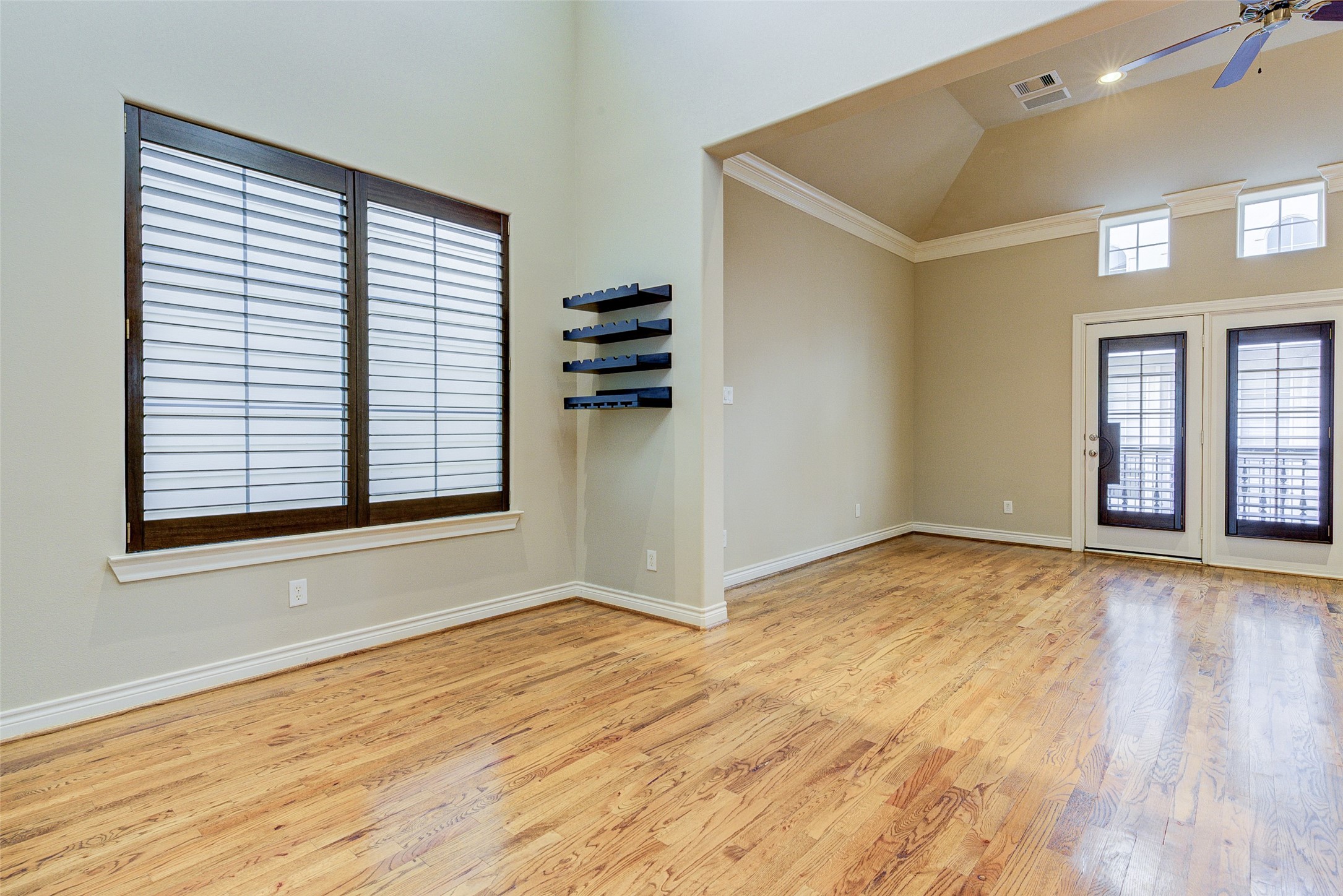 2724 Sherwin Street Houston, TX 77007 - Photo 11 of 23