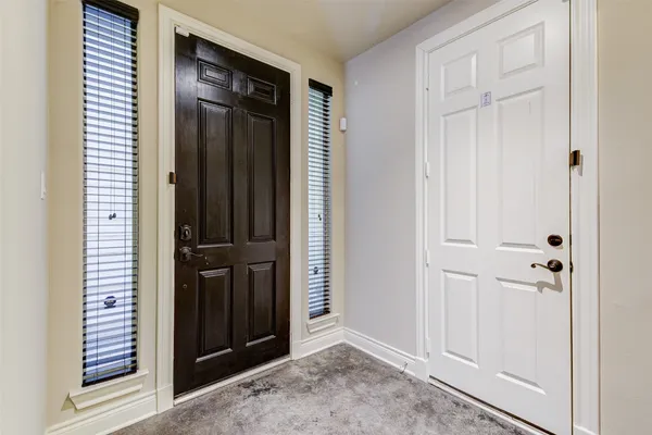 $2,400 | 2724 Sherwin Street, Houston, TX 77007