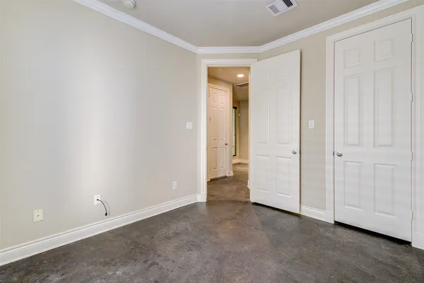 $2,400 | 2724 Sherwin Street, Houston, TX 77007