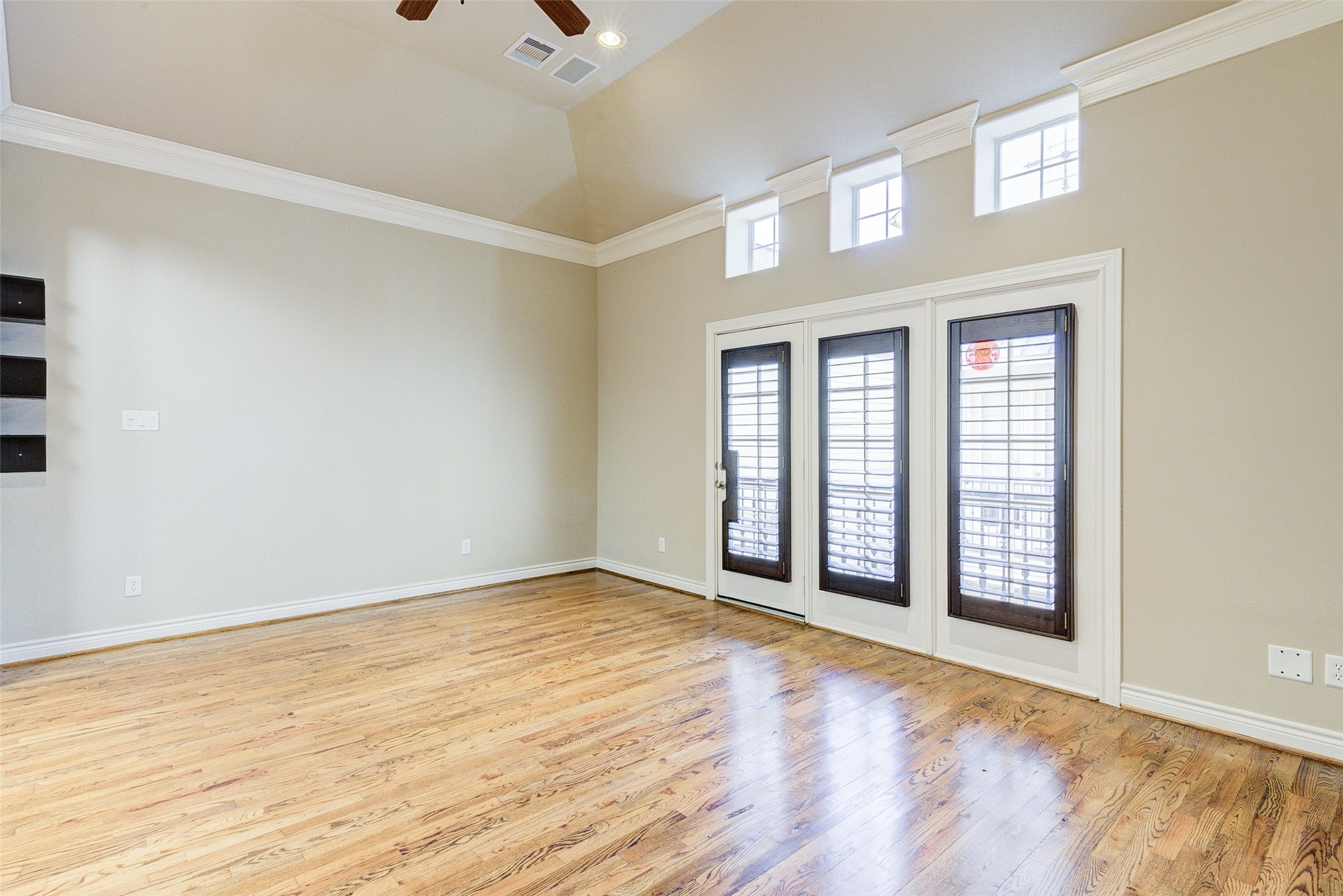 2724 Sherwin Street Houston, TX 77007 - Photo 10 of 23