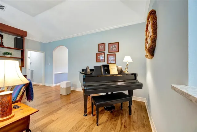 a view of a workspace with furniture