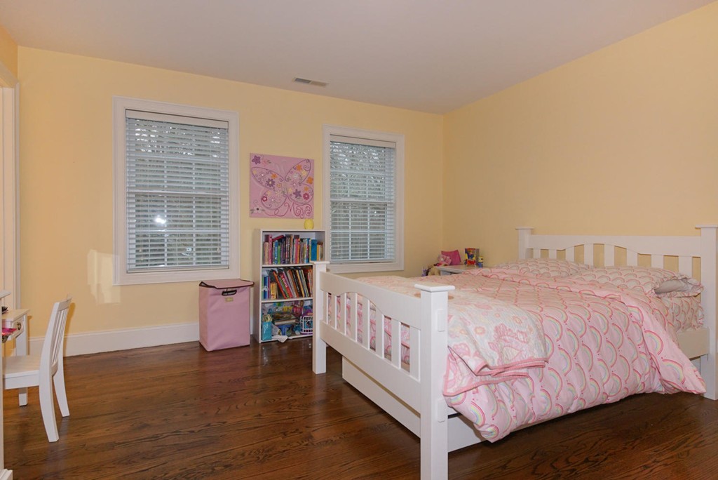 27 Turner Road Wellesley, MA 02482 - Photo 17 of 26