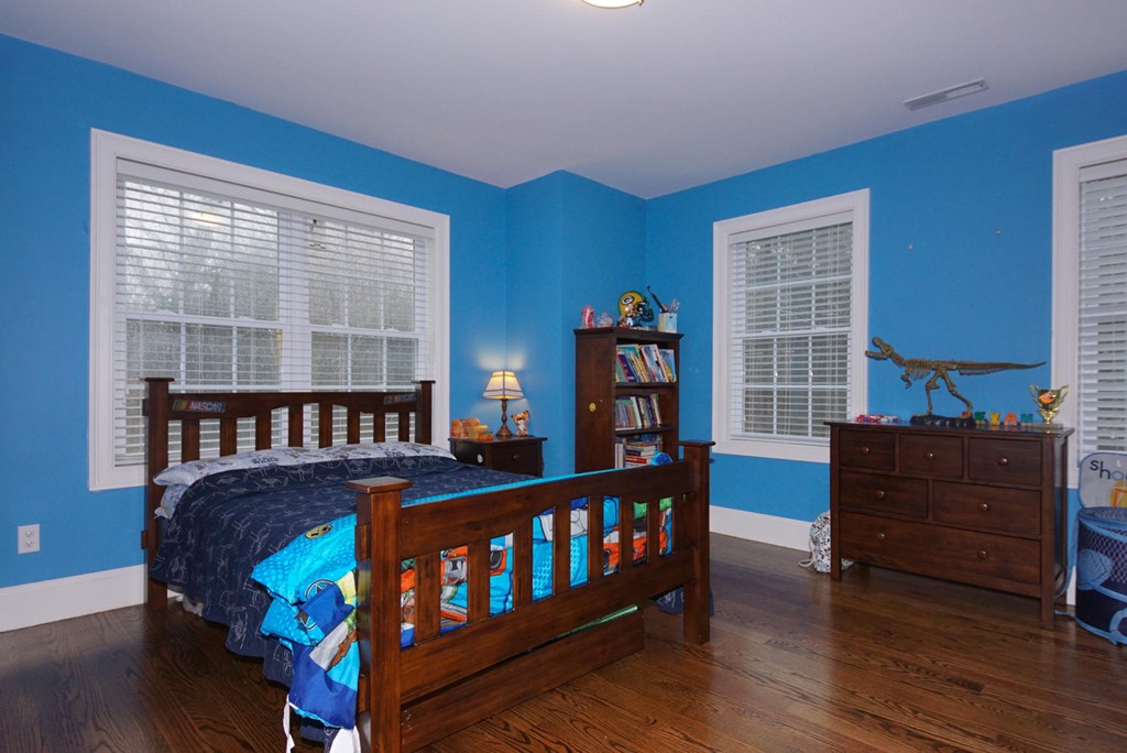 27 Turner Road Wellesley, MA 02482 - Photo 18 of 26
