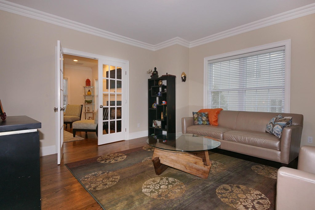 27 Turner Road Wellesley, MA 02482 - Photo 3 of 26