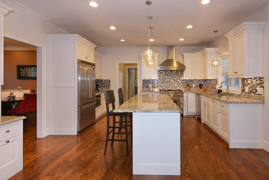 27 Turner Road Wellesley, MA 02482 - Photo 5 of 26