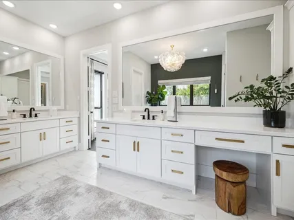 $1,275,000 | 8553 Montridge Drive, Houston, TX 77055