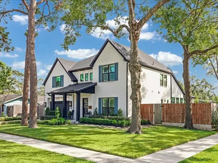 $1,275,000 | 8553 Montridge Drive, Houston, TX 77055