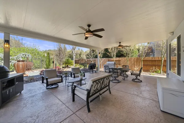 $1,099,000 | 319 Stage Stop Court, El Dorado Hills, CA 95762
