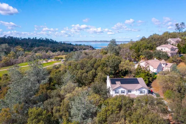 $1,099,000 | 319 Stage Stop Court, El Dorado Hills, CA 95762