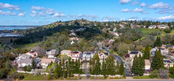 $1,099,000 | 319 Stage Stop Court, El Dorado Hills, CA 95762
