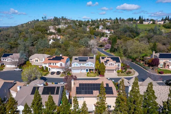 $1,099,000 | 319 Stage Stop Court, El Dorado Hills, CA 95762