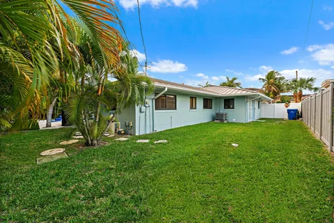 $1,250,000 | 1120 Singer Drive, Riviera Beach, FL 33404