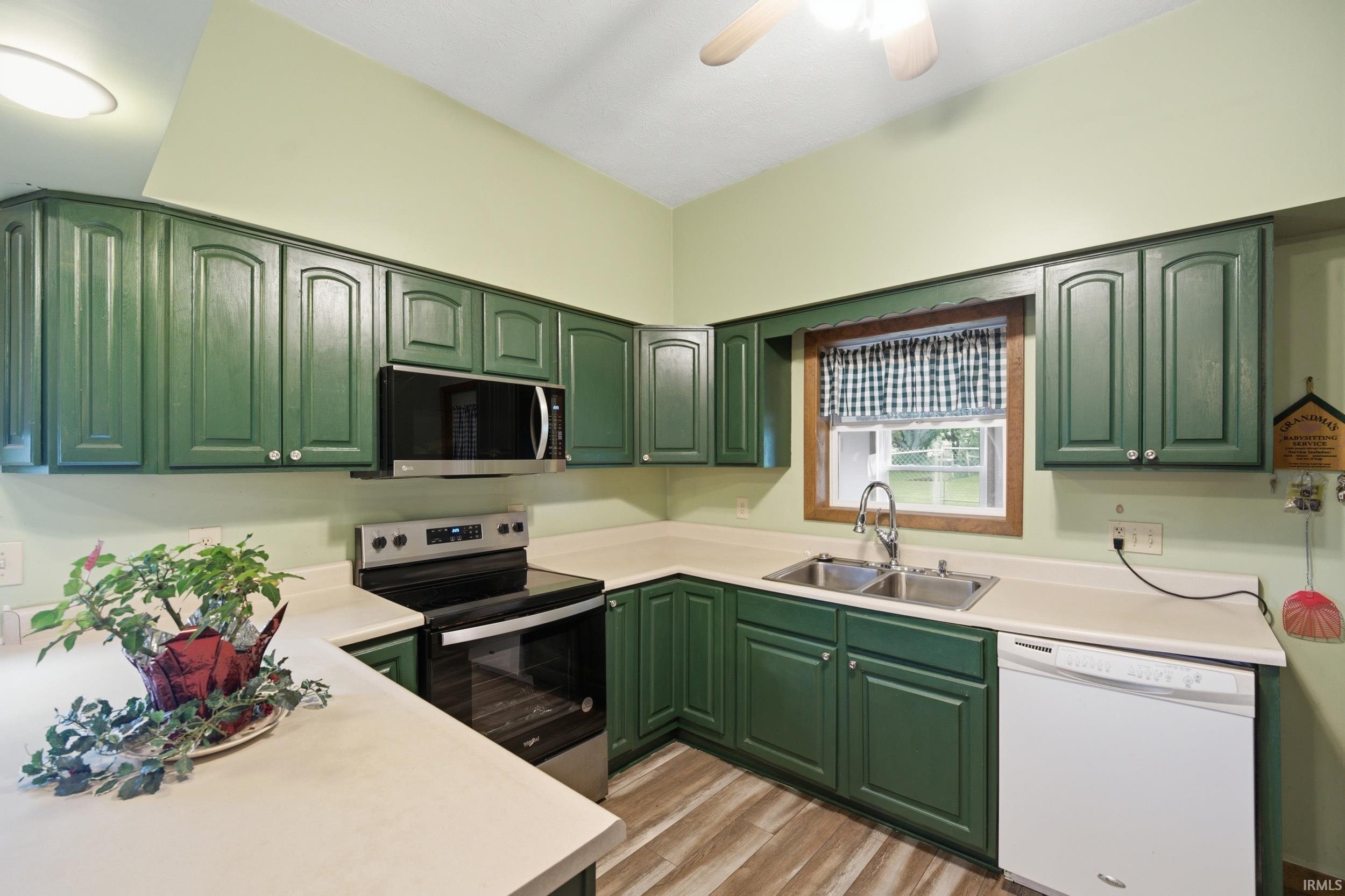 4236 South County Line Road East Mulberry, IN 46058 - Photo 11 of 35