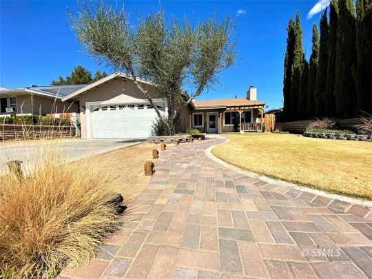 520 Sydnor Avenue Ridgecrest, CA 93555 - Photo 1 of 49