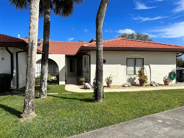 $389,900 | 2725 Clubhouse Drive, Lake Wales, FL 33898
