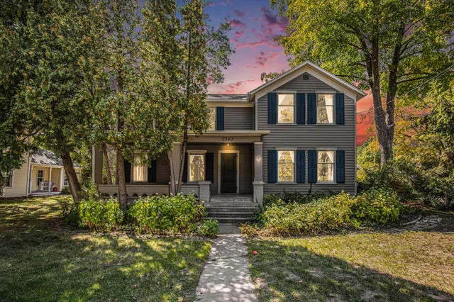 $799,900 | 7340 Thornapple River Drive Southeast, Ada, MI 49301