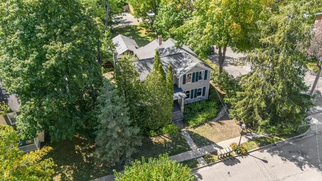 $799,900 | 7340 Thornapple River Drive Southeast, Ada, MI 49301