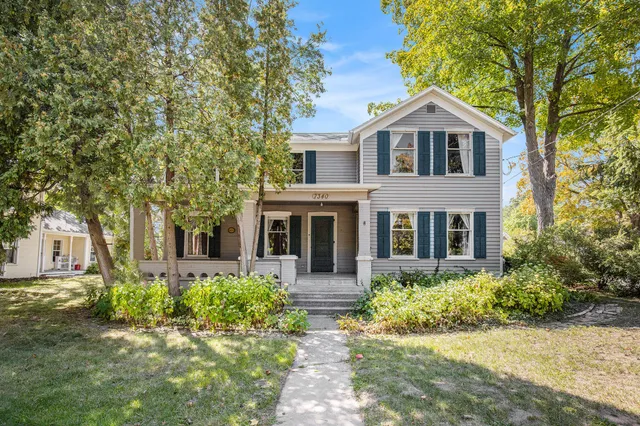 $799,900 | 7340 Thornapple River Drive Southeast, Ada, MI 49301