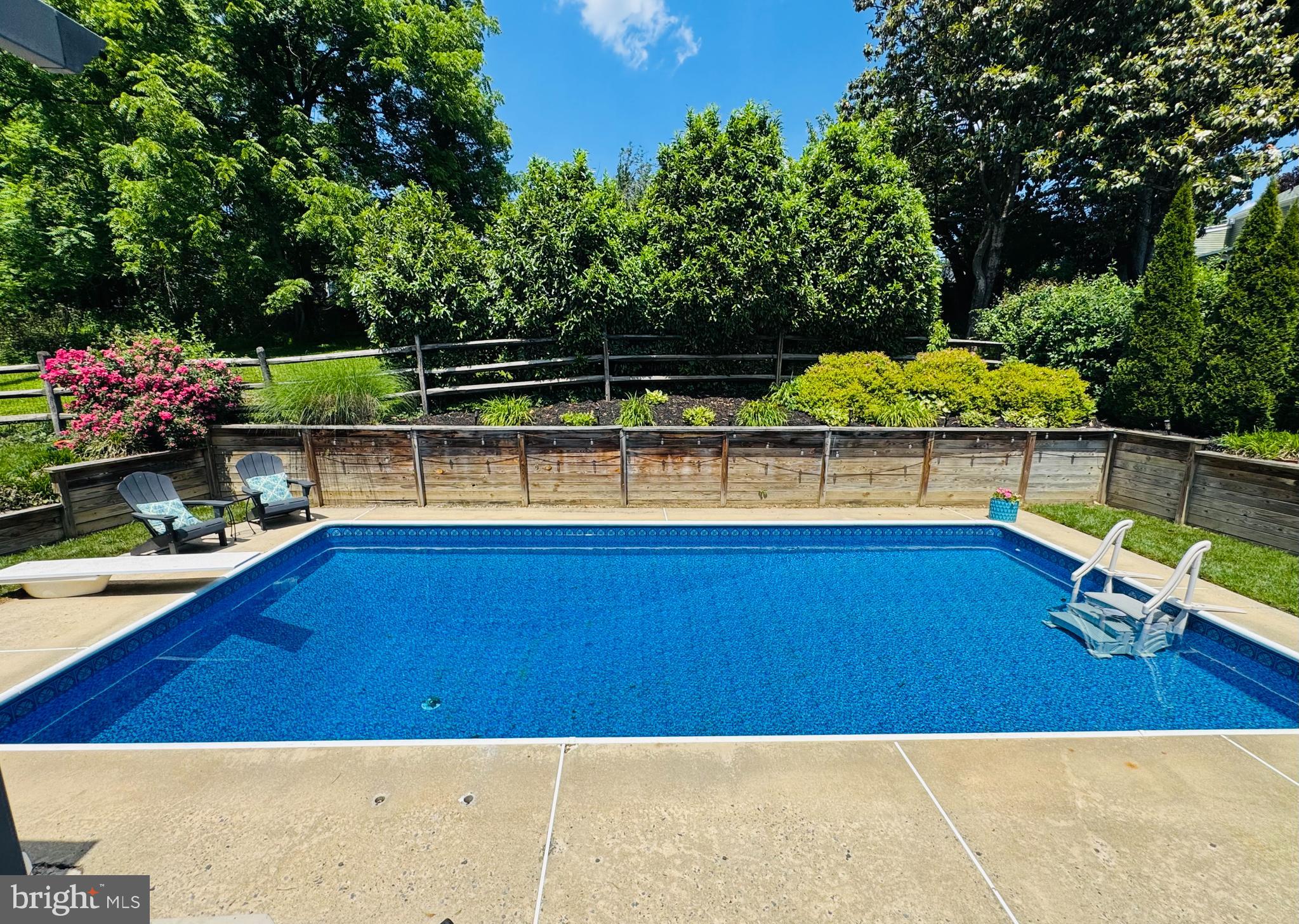 916 Farmstead Road Cockeysville, MD 21030 - Photo 4 of 16