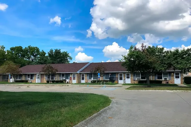 $540 | 90 North 3rd Street, Shelby, OH 44875