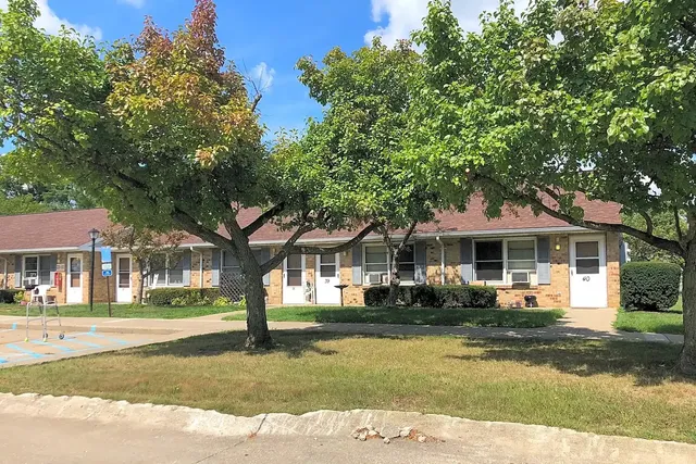 $540 | 90 North 3rd Street, Shelby, OH 44875