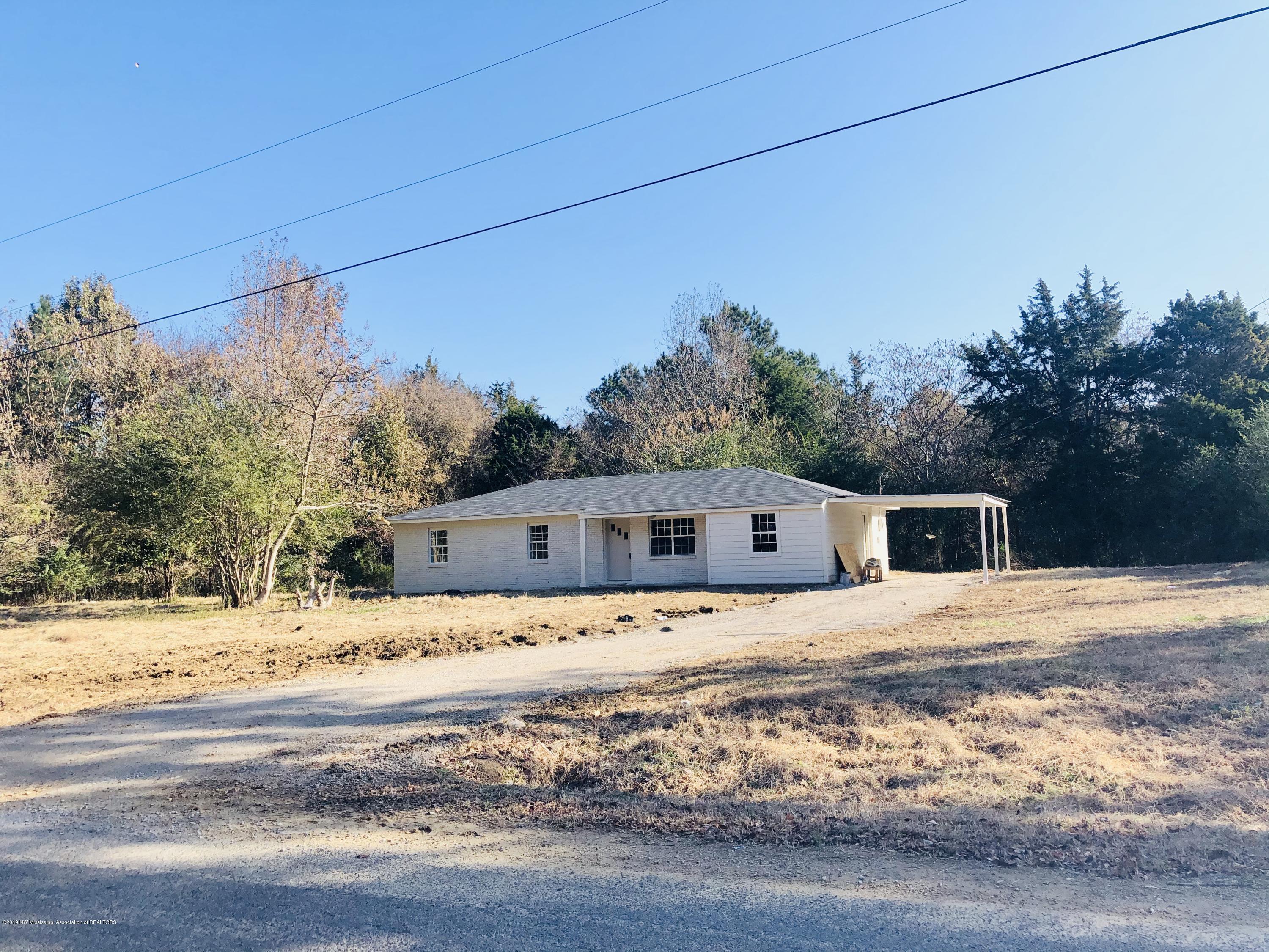 54 Scott Road Coldwater, MS 38618 - Photo 3 of 34 6A79459E-CDBB-4C89-943A-CF47BB4262D5