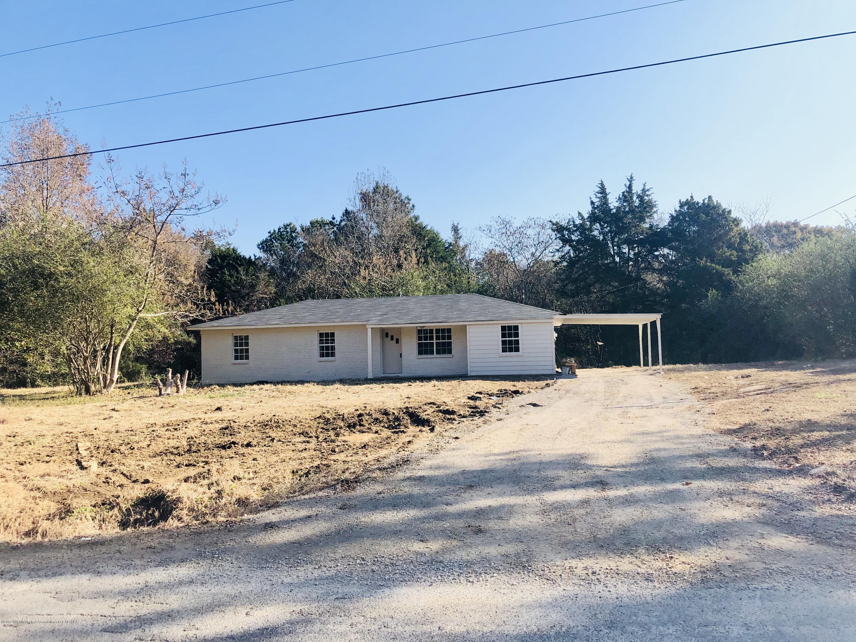 54 Scott Road Coldwater, MS 38618 - Photo 4 of 34 E8716D71-8AFD-4E61-97FB-4C7B486A2BA1