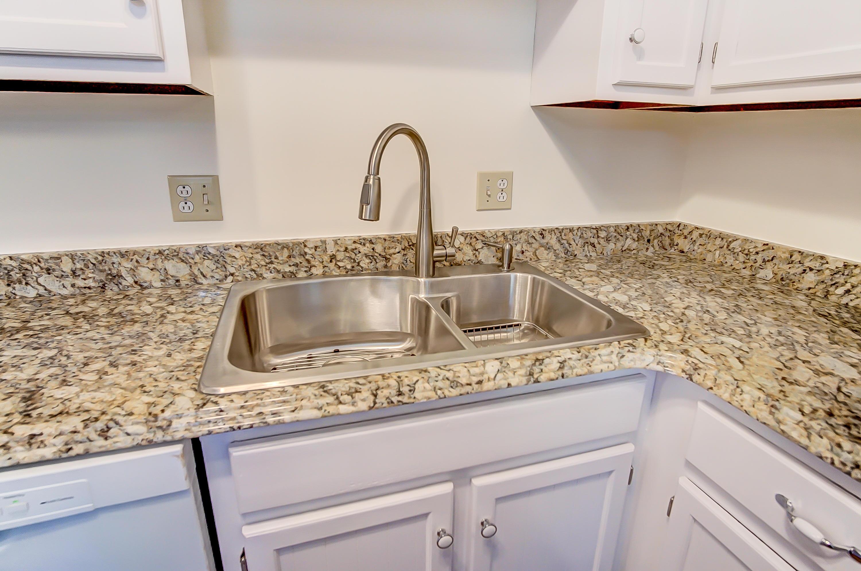4230 Reed Road Columbus, OH 43220 - Photo 13 of 43