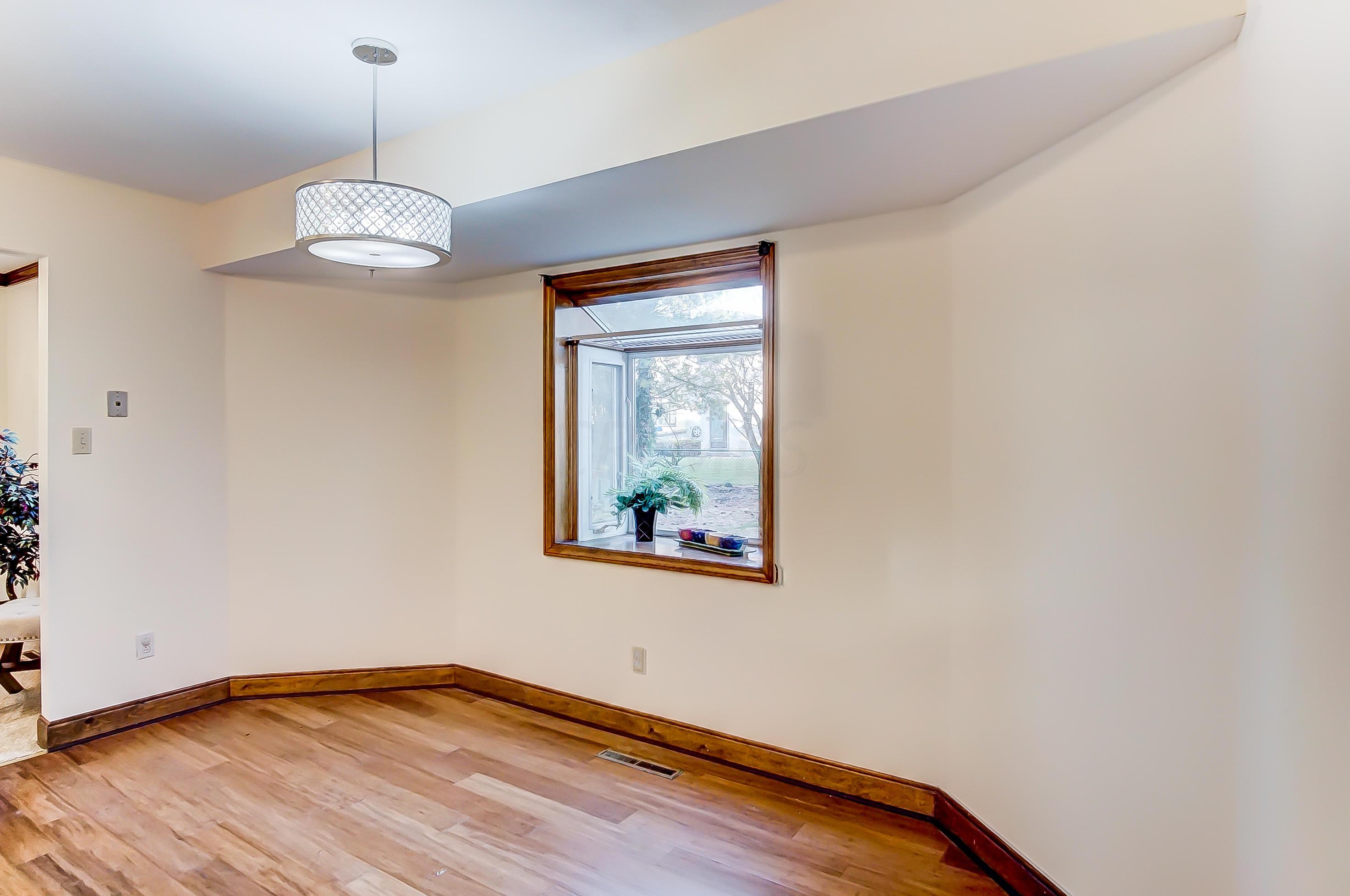 4230 Reed Road Columbus, OH 43220 - Photo 15 of 43