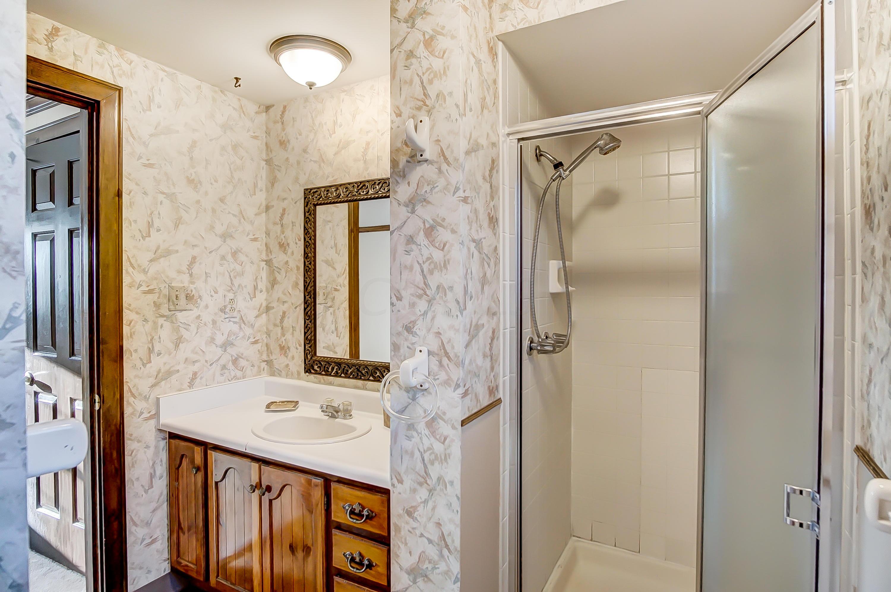 4230 Reed Road Columbus, OH 43220 - Photo 25 of 43
