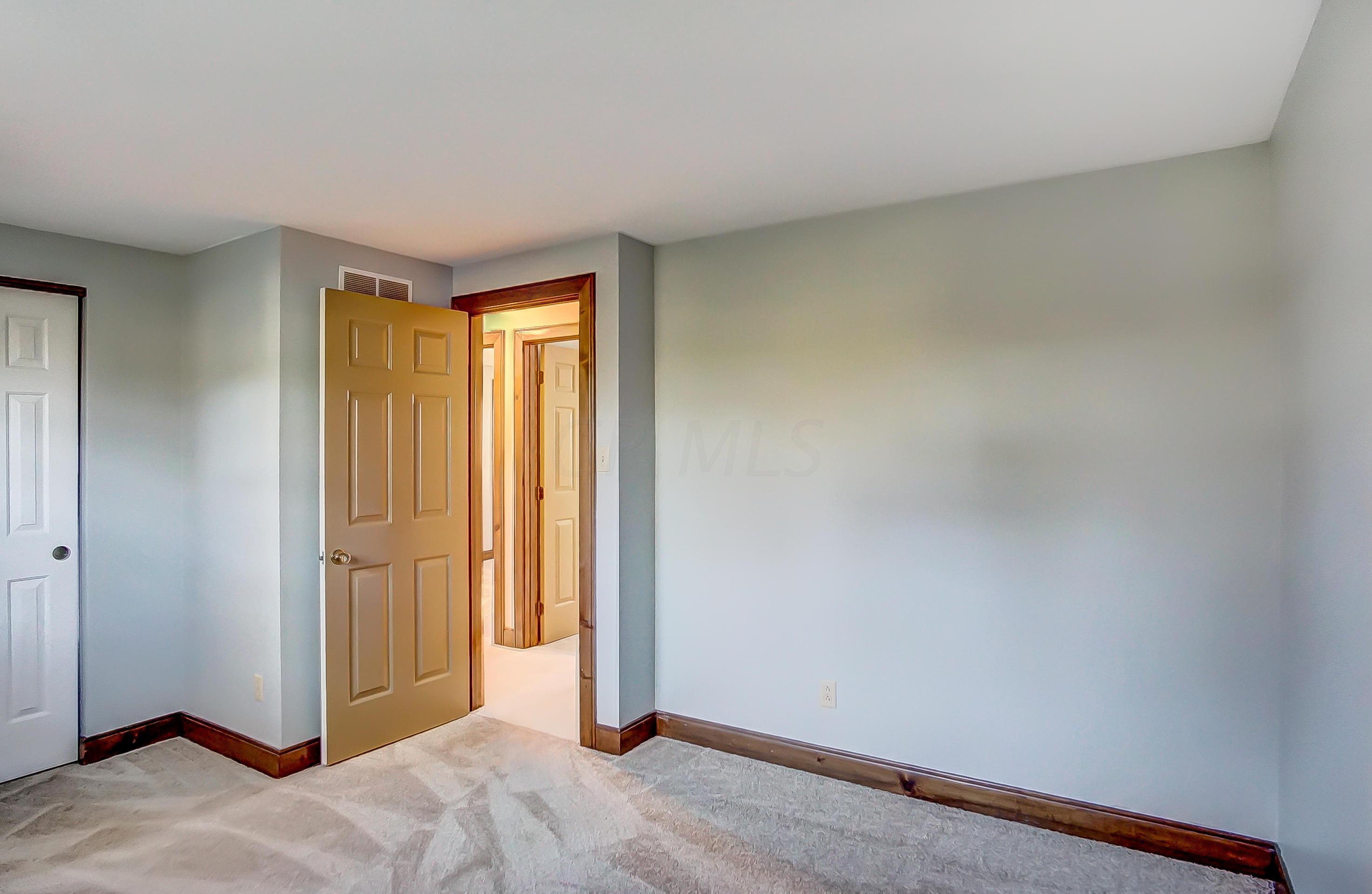 4230 Reed Road Columbus, OH 43220 - Photo 28 of 43