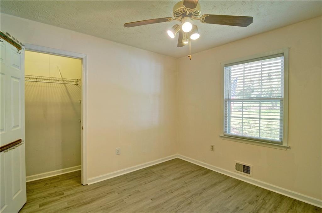 6428 Paradise Point Road Flowery Branch, GA 30542 - Photo 12 of 48 Gallery Image 12