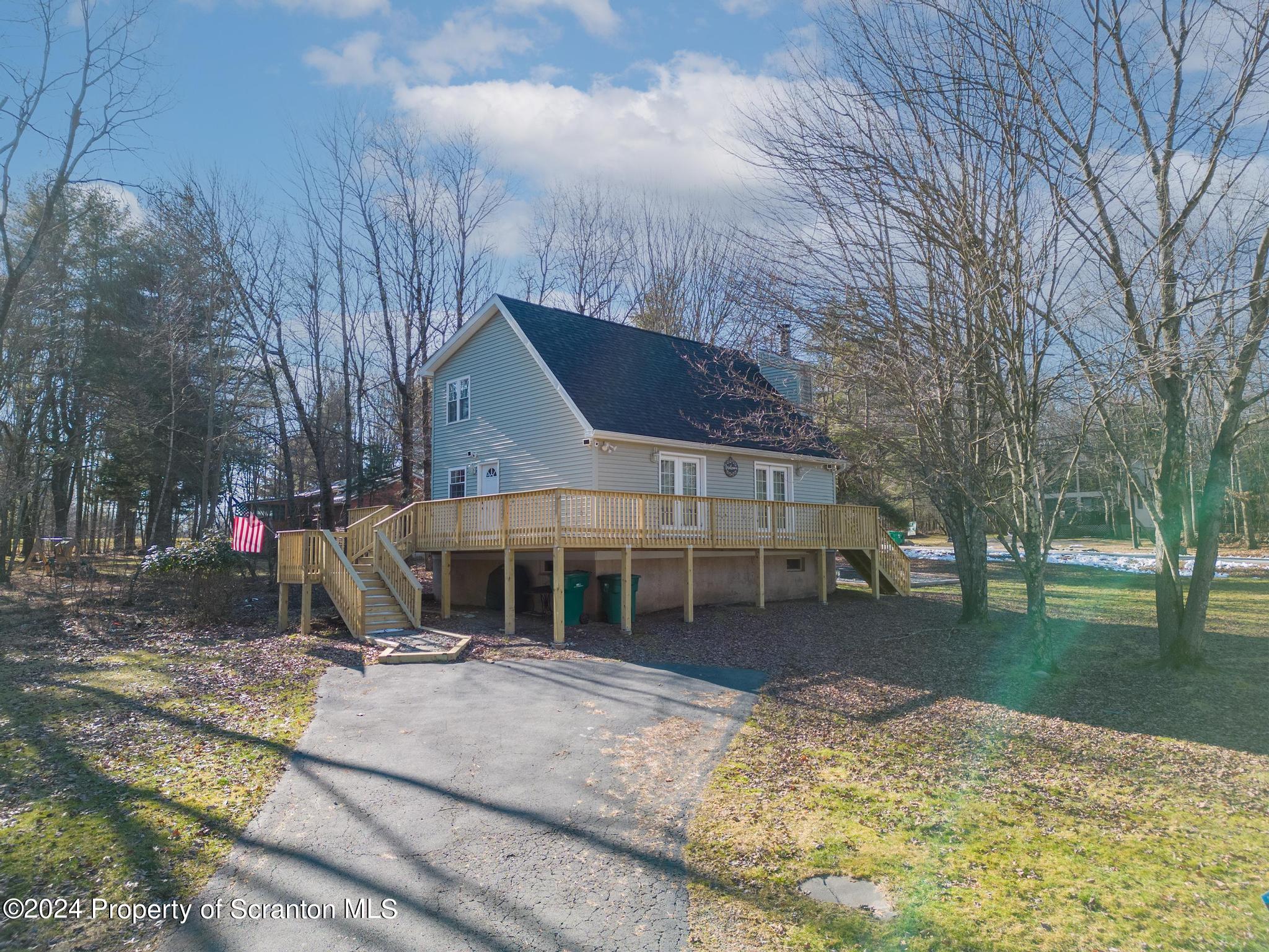 107 Aspen Ridge Hawley, PA 18428 - Photo 1 of 30 Gallery Image 1