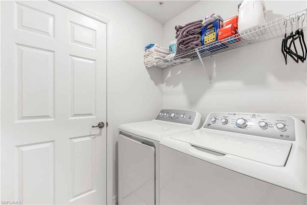 43333 Water Bird Way, Unit 4812 Babcock Ranch, FL 33982 - Photo 16 of 19 a utility room with dryer and washer