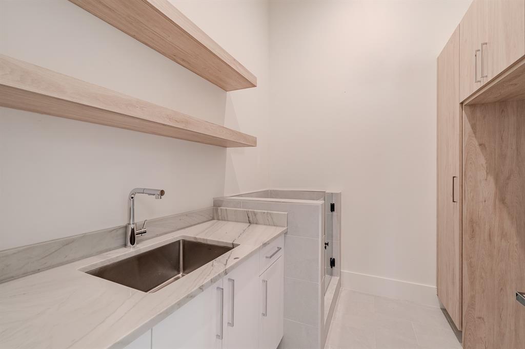 11314 Hillcrest Road Dallas, TX 75230 - Photo 34 of 36