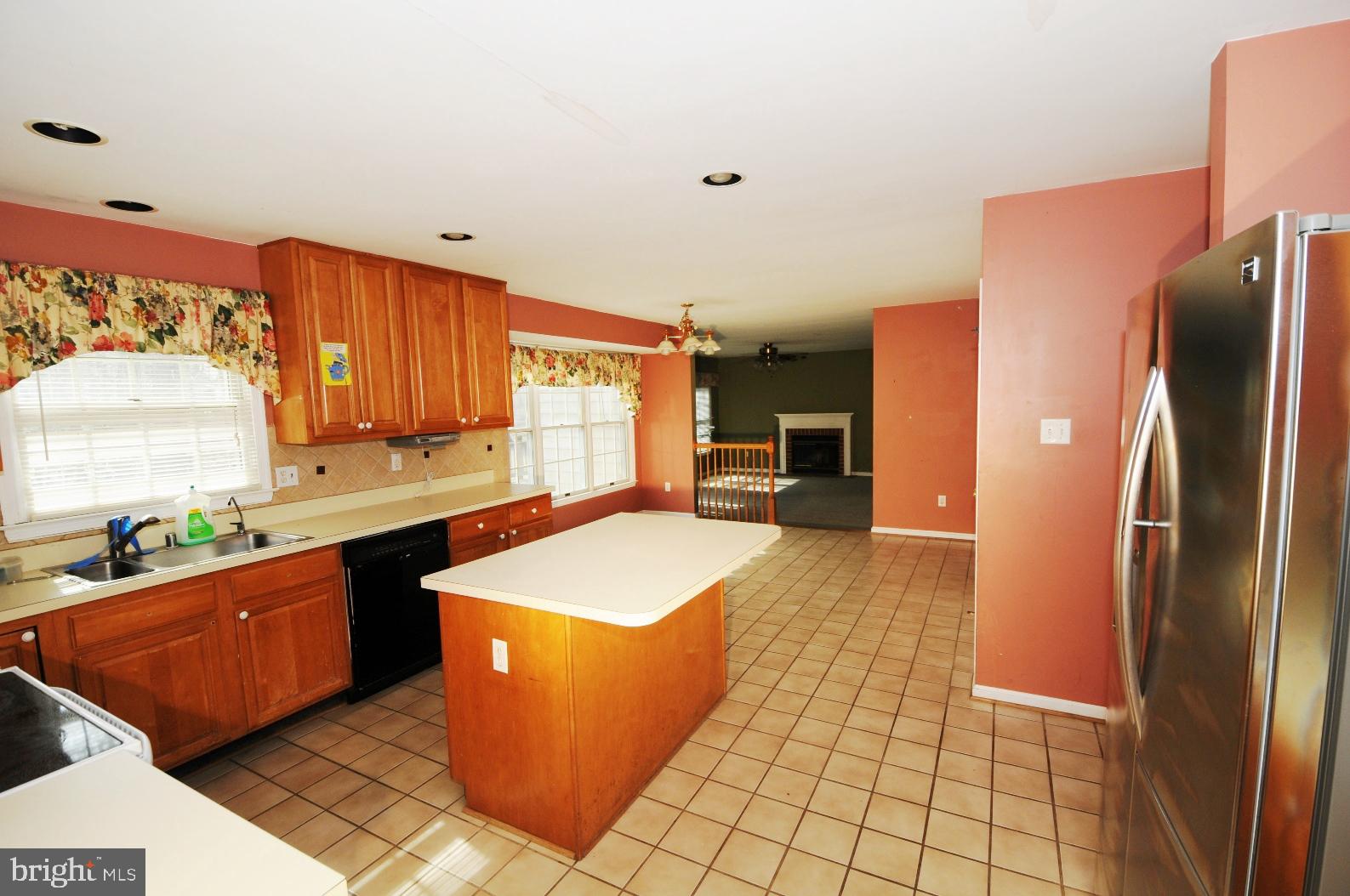 19 Little River Road Laurel, MD 20724 - Photo 3 of 24 Gallery Image 3