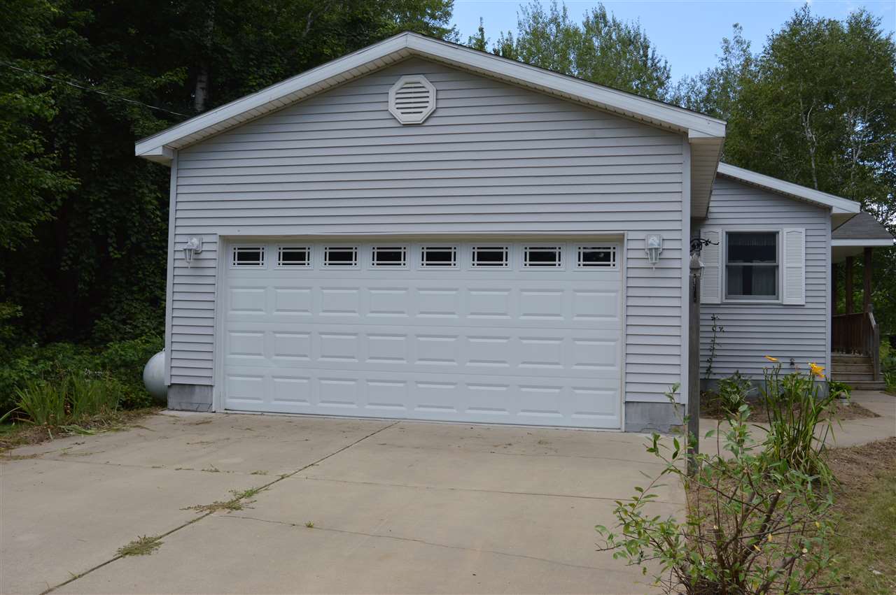 2288 South Chippewa Road Mount Pleasant, MI 48858 - Photo 4 of 25 1836681-3.JPG