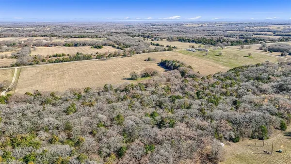 $625,000 | 163 Twin Oaks Lane, Whitesboro, TX 76273