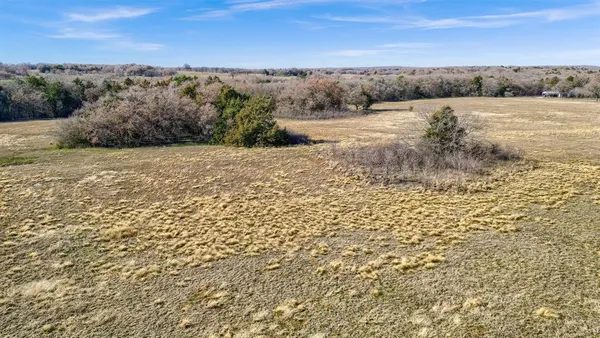 $625,000 | 163 Twin Oaks Lane, Whitesboro, TX 76273