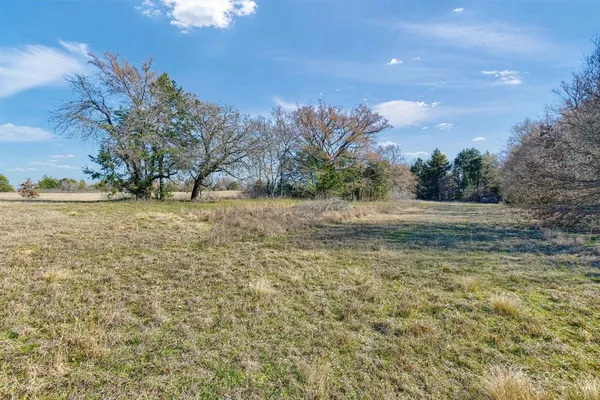 $625,000 | 163 Twin Oaks Lane, Whitesboro, TX 76273