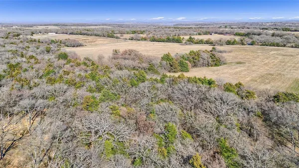 $625,000 | 163 Twin Oaks Lane, Whitesboro, TX 76273