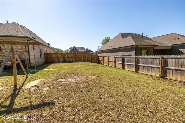 $369,900 | 1783 Wooten Drive, Nesbit, MS 38651