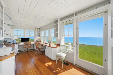$3,100,000 | 79 Baxter Road, Nantucket, MA 02554