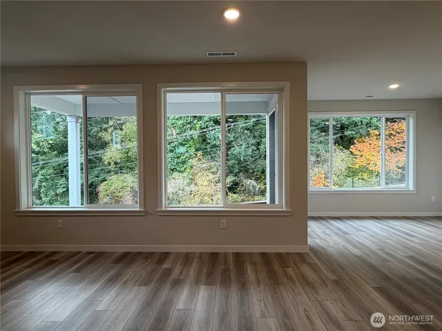 $754,990 | 17523 Northeast Midnight Sun Loop, Poulsbo, WA 98370