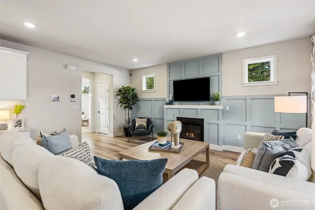 $754,990 | 17523 Northeast Midnight Sun Loop, Poulsbo, WA 98370